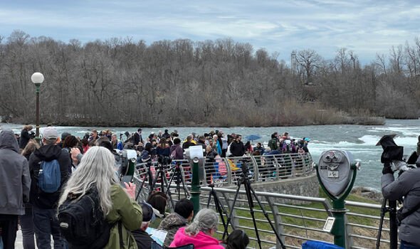 Around 500 people are gathered at Niagara Falls